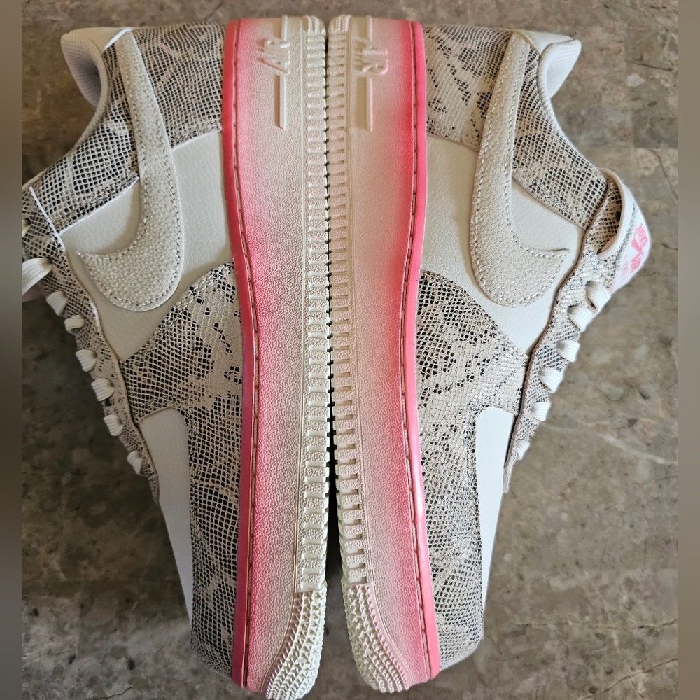 Nike air force 1 low our Force 1 snakeskin shoespink #DV1031-030 women size 10.5 - Picture 8 of 13